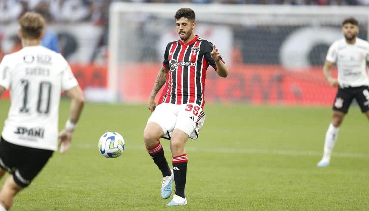رسميا .. باريس سان جيرمان يتعاقد مع لوكاس بيرالدو