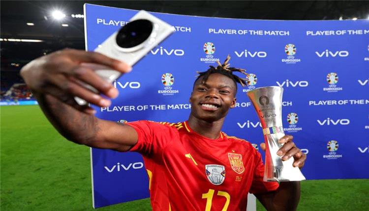 ويليامز أفضل لاعب في مباراة إسبانيا وإيطاليا