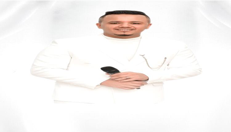 عصر اليوم ..أحمد قاسم .. الصوت والهوية على منصة ساحة الاعتصام في عدن