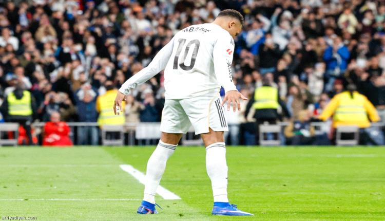 مبابي يعادل رقم رونالدو الأسطوري