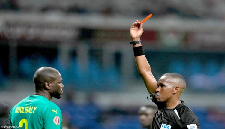 في مباراته الـ 100.. حمراء أولى تبعد كوليبالي عن ثمن النهائي