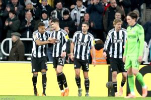 كأس الرابطة.. نيوكاسل إلى نصف النهائي