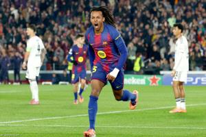 رأسية كوندي تمنح برشلونة ريمونتادا على فرانكفورت