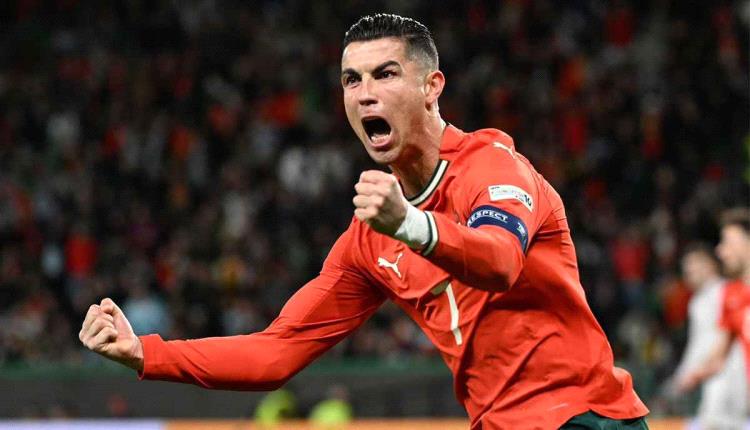 رونالدو يحسم موقفه مع النصر بكلمة واحدة
