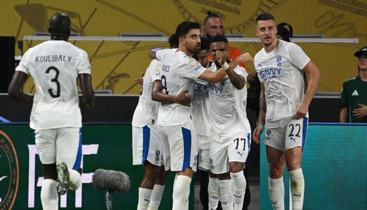 الهلال  يواصل التألق ويعبر لثمن نهائي المونديال بانتصار مثير أمام باتشوكا
