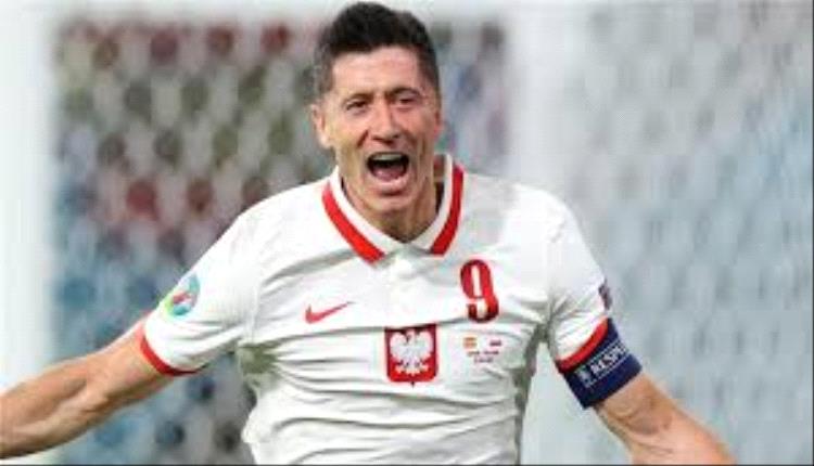 ليفاندوفسكي يرفض الانضمام لمنتخب بولندا
