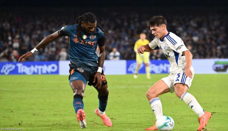 نابولي يفرط في نقاط كومو