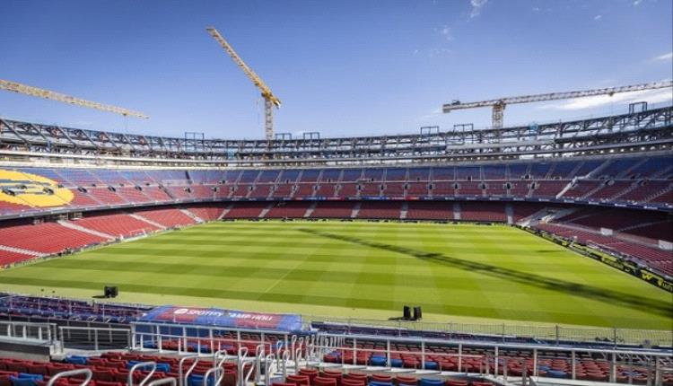 برشلونة يفتح أبواب الكامب نو بعد غلق 894 يومًا
