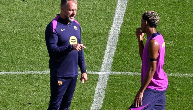 وسط الغيابات.. فليك يعيد شحن بطاريات برشلونة
