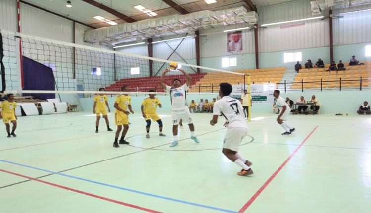 في أولمبياد شبوة الرياضي : طائرة ريدان بيحان تتفوق على كفاح ميفعة وشباب المصينعة يتجاوز سلمان الحنك