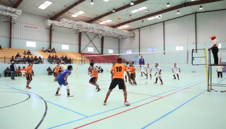 الصمود الصعيد والشاطئ بير علي يقهران منافسيهما شباب مرخة والنهضة خورة ويخطفان بطاقتي التأهل في أولمبياد شبوة الأول للكرة الطائرة