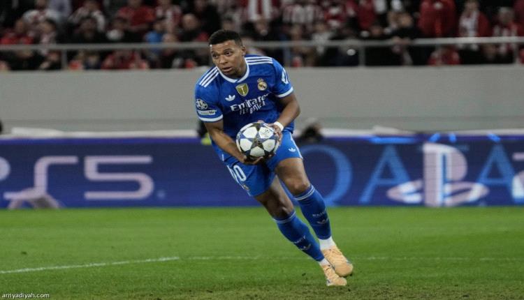 بـ«سوبر هاتريك» مبابي يعاقب أولمبياكوس