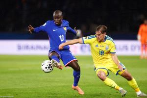 كانتي يقود فرنسا إلى المونديال