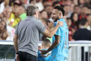 رغم الاعتذار.. تصرفات نيمار تثير غضب سانتوس