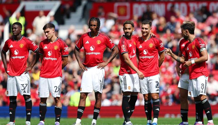 قبل موقعة ليفربول.. رباعي مانشستر يونايتد يغيب عن التدريبات
