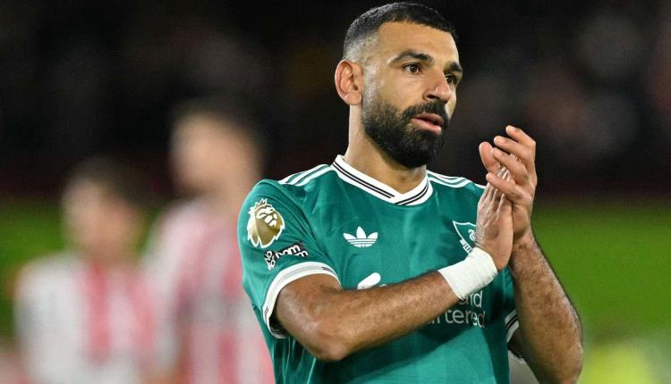 أقوال أم أفعال.. هل يطبق صلاح ما يعظ به الآخرين؟
