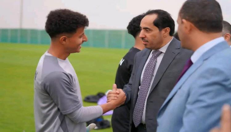 البكري وزير الشباب والرياضة:
 
*قدمنا كل الدعم للمنتخبات الوطنيه في معسكراتها الداخليه والخارجيه من حساب الوزارة والصندوق*