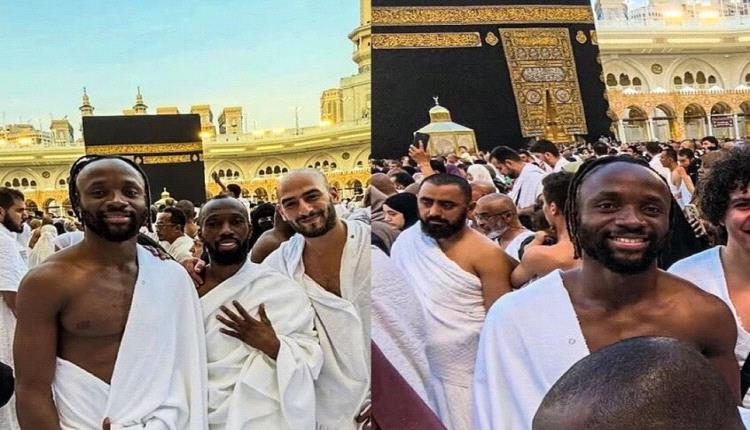 بعد إشهار إسلامه.. مهاجم بيراميدز المصري يؤدي مناسك العمرة