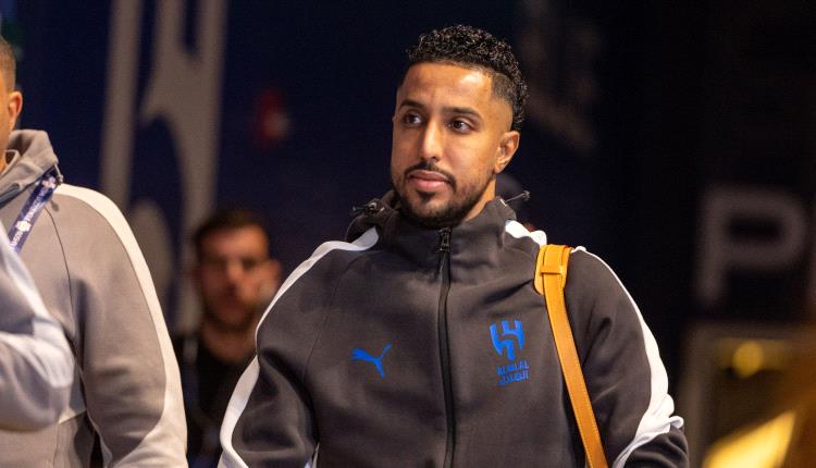 رئيس الهلال الأسبق يبرئ سالم الدوسري من تهمة الهروب

