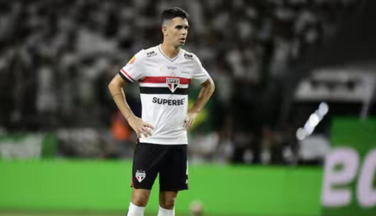 أوسكار يعتزل كرة القدم بسبب مرض يتسبب بإغمائه