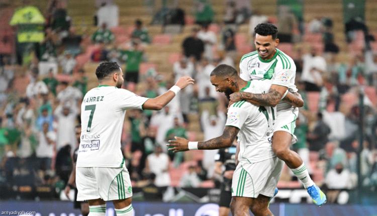 الأهلي يتخطى رصيد موسم التتويج
