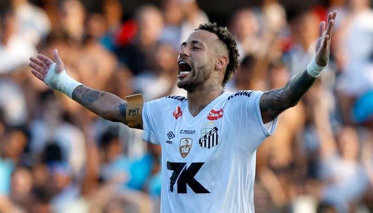 أنشيلوتي يحدد موعداً زمنياً لإعادة نيمار إلى المنتخب