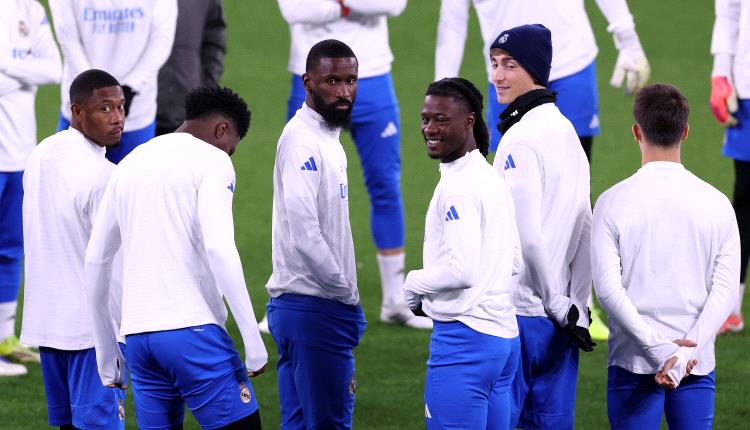 نجم ريال مدريد على أعتاب الرحيل.. والعروض تحاصره
