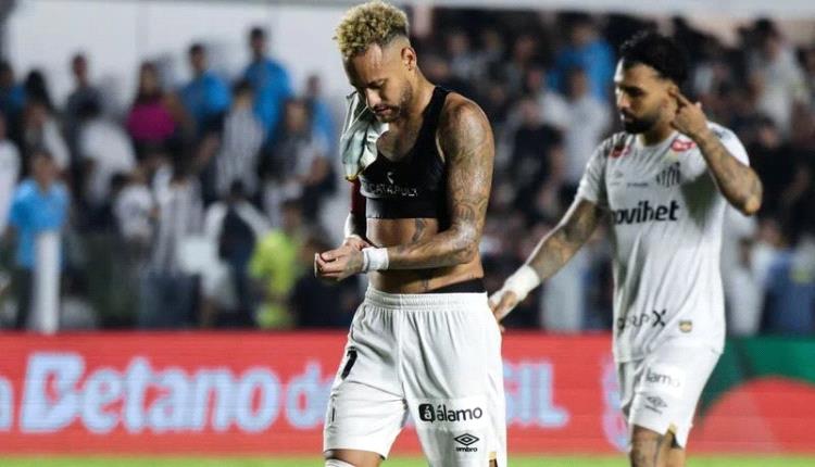 مدرب سانتوس ينتقد نيمار.. ويستبعده من الفريق