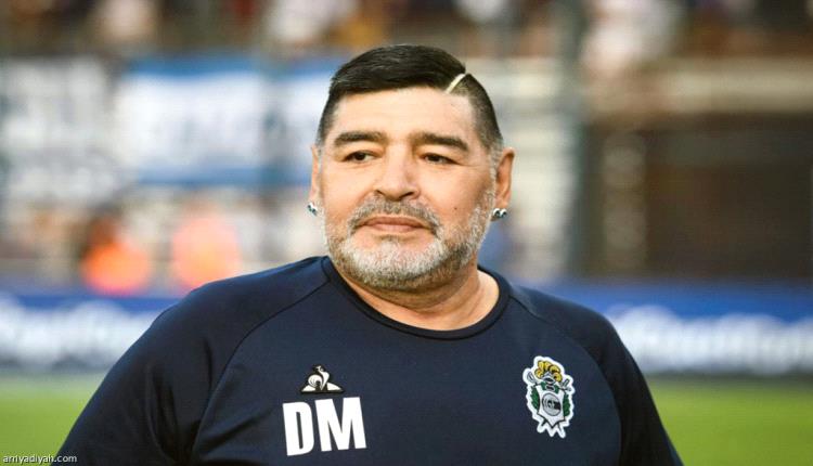 إحالة شقيقتي مارادونا ومحاميه إلى المحاكمة