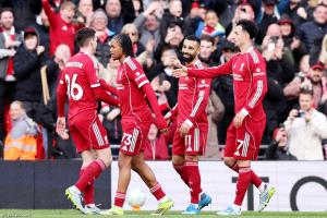 ليفربول يستعيد توازنه وصلاح يسجل