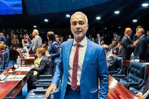 روماريو: نيمار سبب تراجع البرازيل