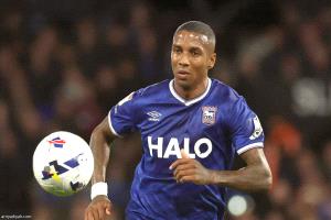 بعد 23 عاما.. يونج يعلق الحذاء