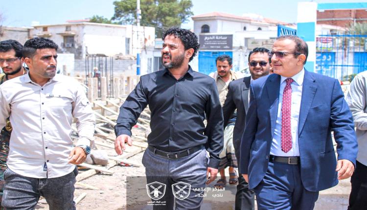 *الرئيس الفخري لنادي الجلاء الرياضي يتفقد مقر النادي ويعقد اجتماعاً موسعاً مع مجلس الإدار
