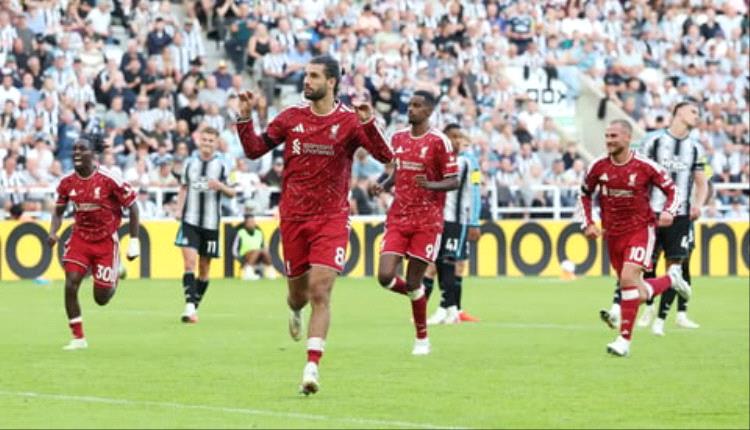 سوبوسلاي يخطف هدفًا قاتلا ليتعادل ليفربول أمام نيوكاسل بالدوري الإنجليزي