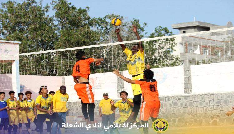 ناشئو الشعلة ابطالاً لطائرة عدن 