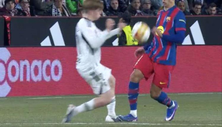 خبير تحكيمي يجيب.. هل أفلت كانسيلو من الطرد أمام ألباسيتي؟