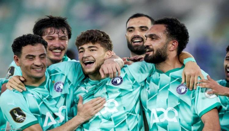 إفريقيا.. بيراميدز يتأهل متصدرا والترجي يصعّب المهمة