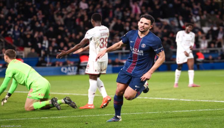 باريس يزيد متاعب ميتز.. ويسترد الصدارة