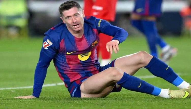 
استبدال ليفاندوفسكي أمام ليفانتي يزيد الشكوك بشأن مستقبله مع برشلونة