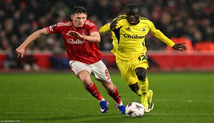 نوتنجهام يصعد.. وبيريرا يقصي كانتي