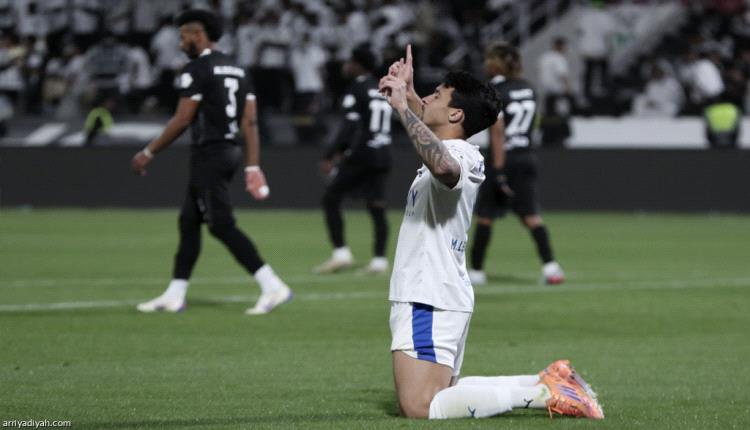 مواجهة شهدت 8 أهداف.. الهلال يتعافى من بوابة الشباب