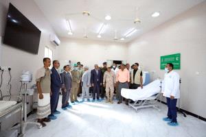 *محافظ حجة يدشن وحدة الغسيل الكلوي بمركز الجعدة الصحي