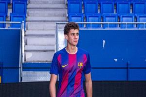 صفقة تاريخية .. رسمياً .. حمزة كريم بالوان برشلونة 