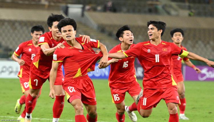 بثلاثية.. فيتنام تعبر إلى المربع الآسيوي