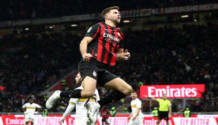 ميلان يسقط ليتشي ويواصل الضغط على إنتر