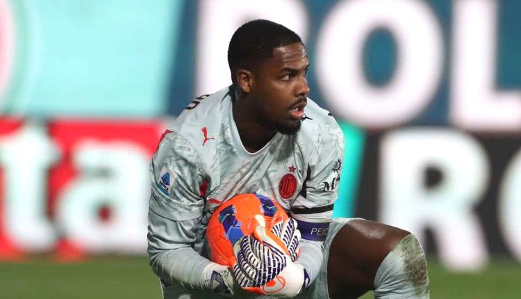 بعد حل أزمة العمولات.. ميلان يحصن ماينان حتى 2031
