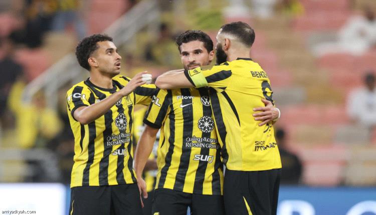 الاتحاد يعبر محطة الأخدود بصعوبة