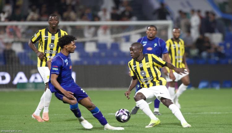 الاتحاد يواصل عروضه الباهتة ويكتفي بالتعادل في ملعب الفتح