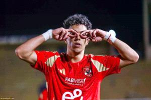 بعد الغياب عن الطائرة.. الأهلي يعاقب عاشور