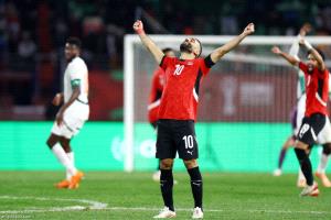 صلاح يعادل حسام حسن ودروجبا.. ويتخطى ماني